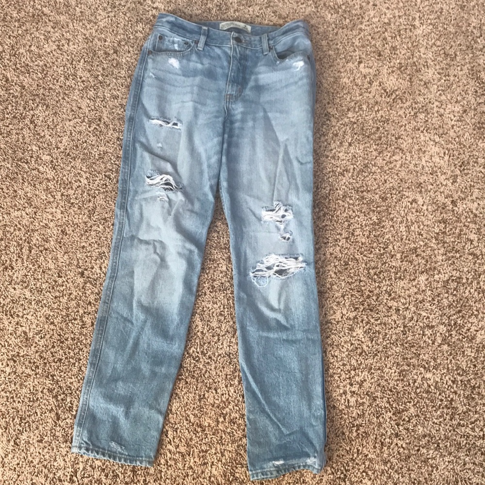 American Eagle High Rise Jeans.